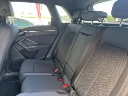 Photo 61 Audi Q3  45 TFSIe 245 ch S tronic 6