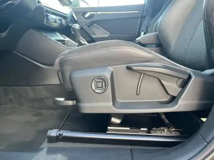 Photo 71 Audi Q3  45 TFSIe 245 ch S tronic 6