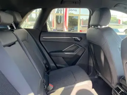 Photo 68 Audi Q3  45 TFSIe 245 ch S tronic 6