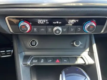 Photo 62 Audi Q3  45 TFSIe 245 ch S tronic 6