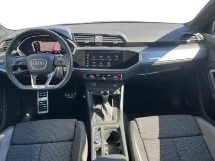 Photo 50 Audi Q3  45 TFSIe 245 ch S tronic 6