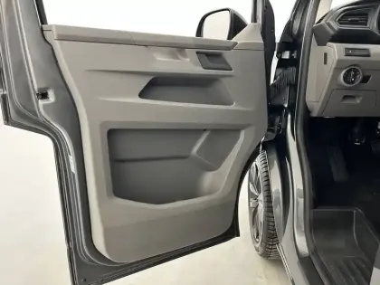 Photo 10 Volkswagen Transporter  6.1 VAN L1H1 2.0 TDI 150 DSG7