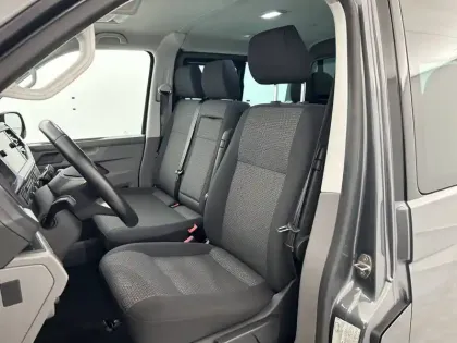 Photo 8 Volkswagen Transporter  6.1 VAN L1H1 2.0 TDI 150 DSG7