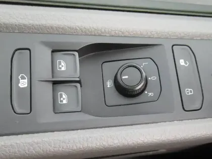 Photo 16 Volkswagen Transporter  6.1 VAN L1H1 2.0 TDI 150 BVM6 4MOTION