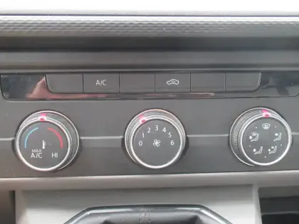 Photo 13 Volkswagen Transporter  6.1 VAN L1H1 2.0 TDI 150 BVM6 4MOTION