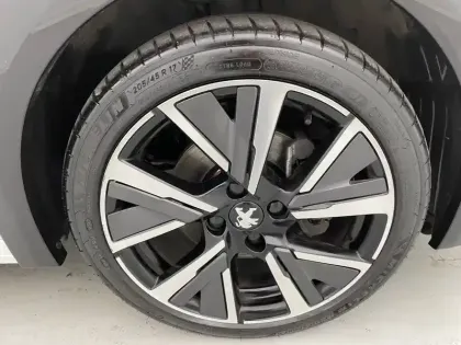 Photo 17 Peugeot 208  PureTech 100 S&S EAT8