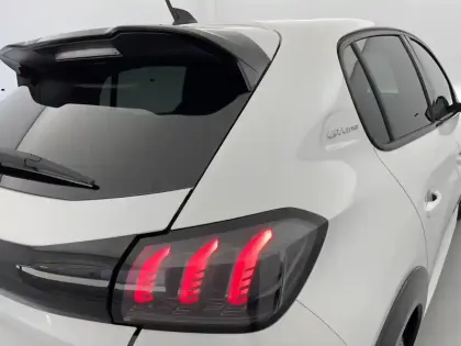 Photo 1 Peugeot 208  PureTech 100 S&S EAT8