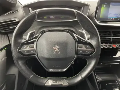 Photo 23 Peugeot 208  PureTech 100 S&S EAT8