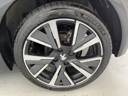 Photo 8 Peugeot 208  PureTech 100 S&S EAT8