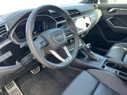 Photo 54 Audi Q3  35 TDI 150 ch S tronic 7