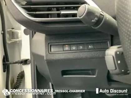 Photo 16 Peugeot 3008  Hybrid 225 e-EAT8 GT