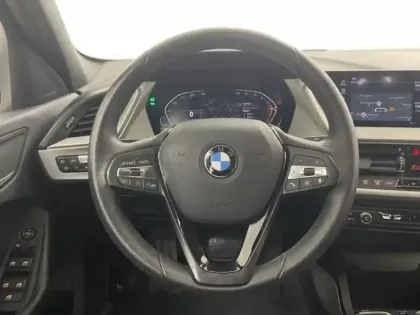 Photo 5 BMW Serie 1 Série 1 118iA 136ch Business Design DKG7