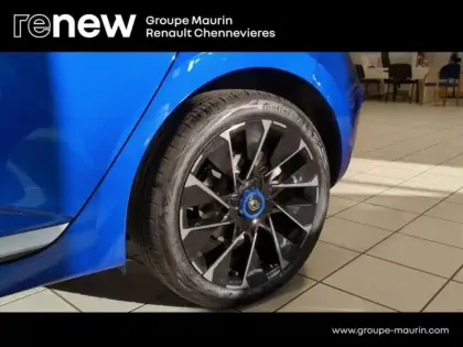 Photo 14 Renault Clio  1.6 E-Tech 145ch full hybrid esprit Alpine - 25