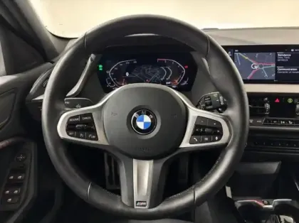 Photo 5 BMW Serie 1 Série 1 118iA 136ch M Sport DKG7