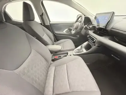 Photo 23 Toyota Yaris Hybride 116h Dynamic