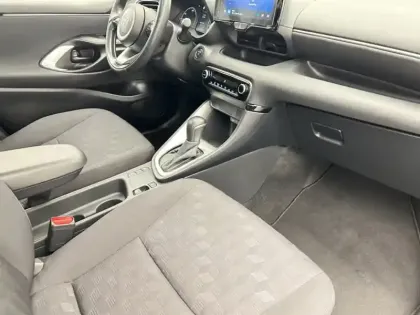 Photo 16 Toyota Yaris Hybride 116h Dynamic