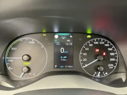 Photo 13 Toyota Yaris Hybride 116h Dynamic