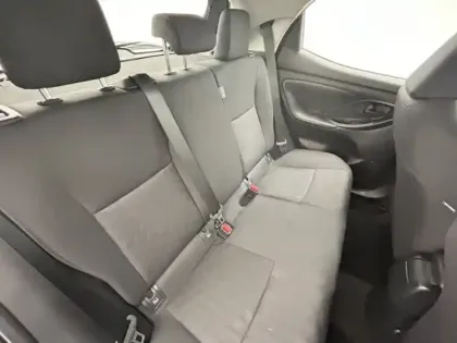 Photo 18 Toyota Yaris Hybride 116h Dynamic