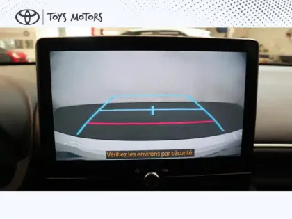 Photo 12 Toyota Yaris Hybride 116h Design MC24