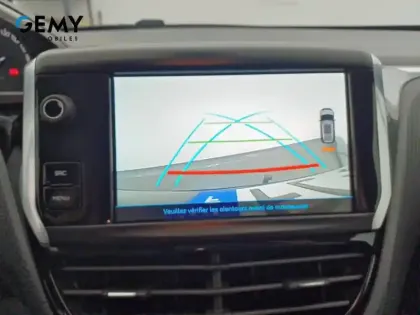 Photo 20 Peugeot 2008  BlueHDi 100ch S&S BVM5