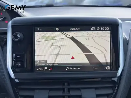 Photo 12 Peugeot 2008  PureTech 110ch S&S EAT6