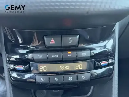 Photo 14 Peugeot 2008  PureTech 110ch S&S EAT6