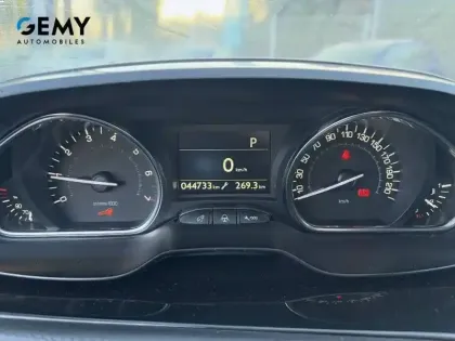 Photo 11 Peugeot 2008  PureTech 110ch S&S EAT6