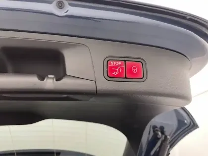 Photo 47 Mercedes GLA  200 d 8G-DCT