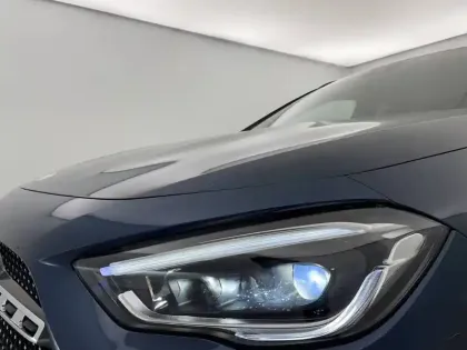 Photo 44 Mercedes GLA  200 d 8G-DCT