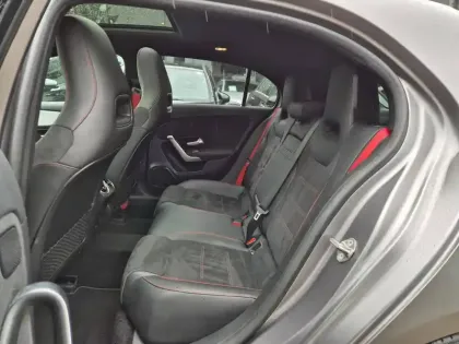 Photo 9 Mercedes Classe A  35 Mercedes-AMG 7G-DCT Speedshift AMG 4Matic