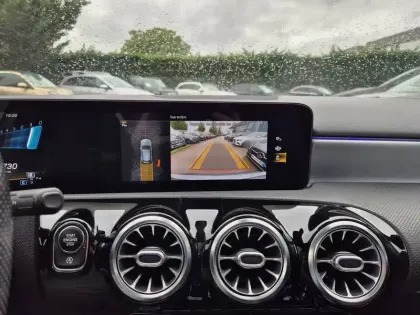 Photo 20 Mercedes Classe A  35 Mercedes-AMG 7G-DCT Speedshift AMG 4Matic