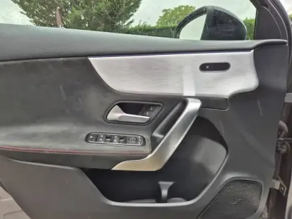 Photo 13 Mercedes Classe A  35 Mercedes-AMG 7G-DCT Speedshift AMG 4Matic