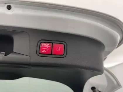 Photo 46 Mercedes GLA  200 d 8G-DCT