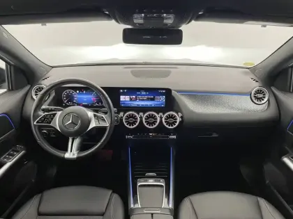 Photo 41 Mercedes GLA  200 d 8G-DCT