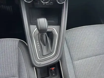 Photo 7 Renault Clio  E-Tech full hybrid 145 ch GSR2