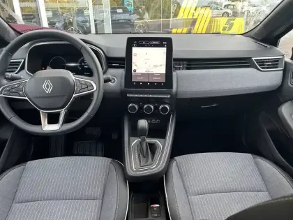 Photo 9 Renault Clio  E-Tech full hybrid 145 ch GSR2