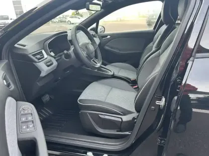 Photo 4 Renault Clio  E-Tech full hybrid 145 ch GSR2