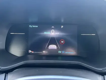 Photo 12 Renault Clio  E-Tech full hybrid 145 ch GSR2