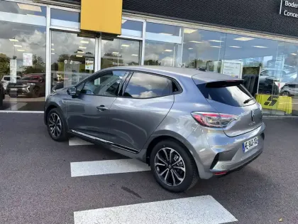 Photo 1 Renault Clio  E-Tech full hybrid 145 ch GSR2