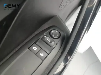 Photo 12 Peugeot 208  AFFAIRE BLUEHDI 100 S&S BVM5