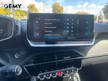 Photo 17 Peugeot 2008  PureTech 130 S&S EAT8