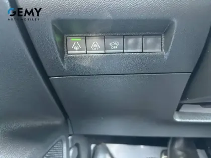 Photo 25 Peugeot 2008  PureTech 130 S&S EAT8