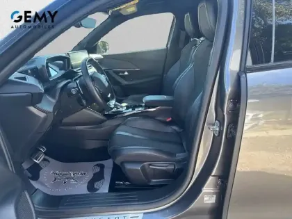 Photo 8 Peugeot 2008  PureTech 130 S&S EAT8