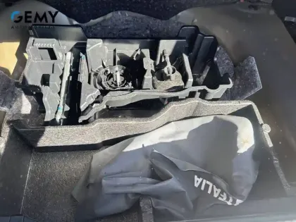 Photo 11 Peugeot 2008  PureTech 130 S&S EAT8