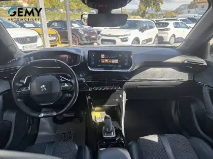 Photo 7 Peugeot 2008  PureTech 130 S&S EAT8