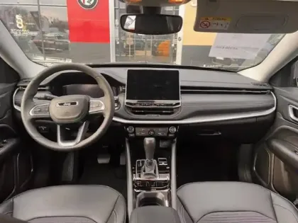 Photo 27 Jeep Compass  1.5 Turbo T4 130 ch BVR7 e-Hybrid