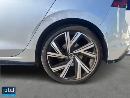 Photo 45 Volkswagen Golf  1.5 eTSI OPF 150 DSG7