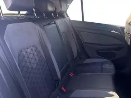 Photo 36 Volkswagen Golf  1.5 eTSI OPF 150 DSG7