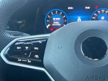 Photo 23 Volkswagen Golf  1.5 eTSI OPF 150 DSG7