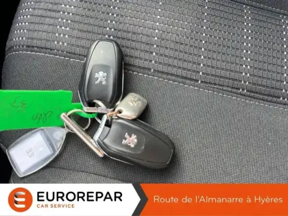 Photo 19 Peugeot 308  1.6 BlueHDi 100ch S&S BVM5